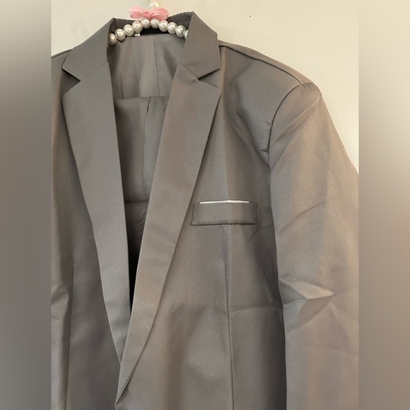 NEW Men Grey Tuxedo Suit - Picture 2 of 5